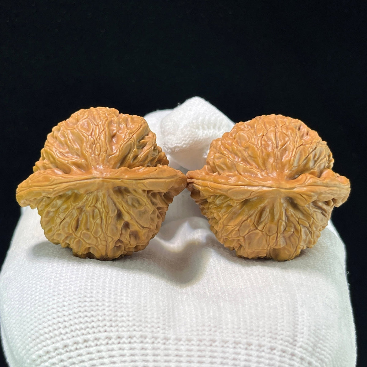 The "Palace Lantern" (Gong Deng) Traditional Symmetrical Lion Head Pair | 41.0mm x 38.0mm | GD-1001 - ThePatinaProject