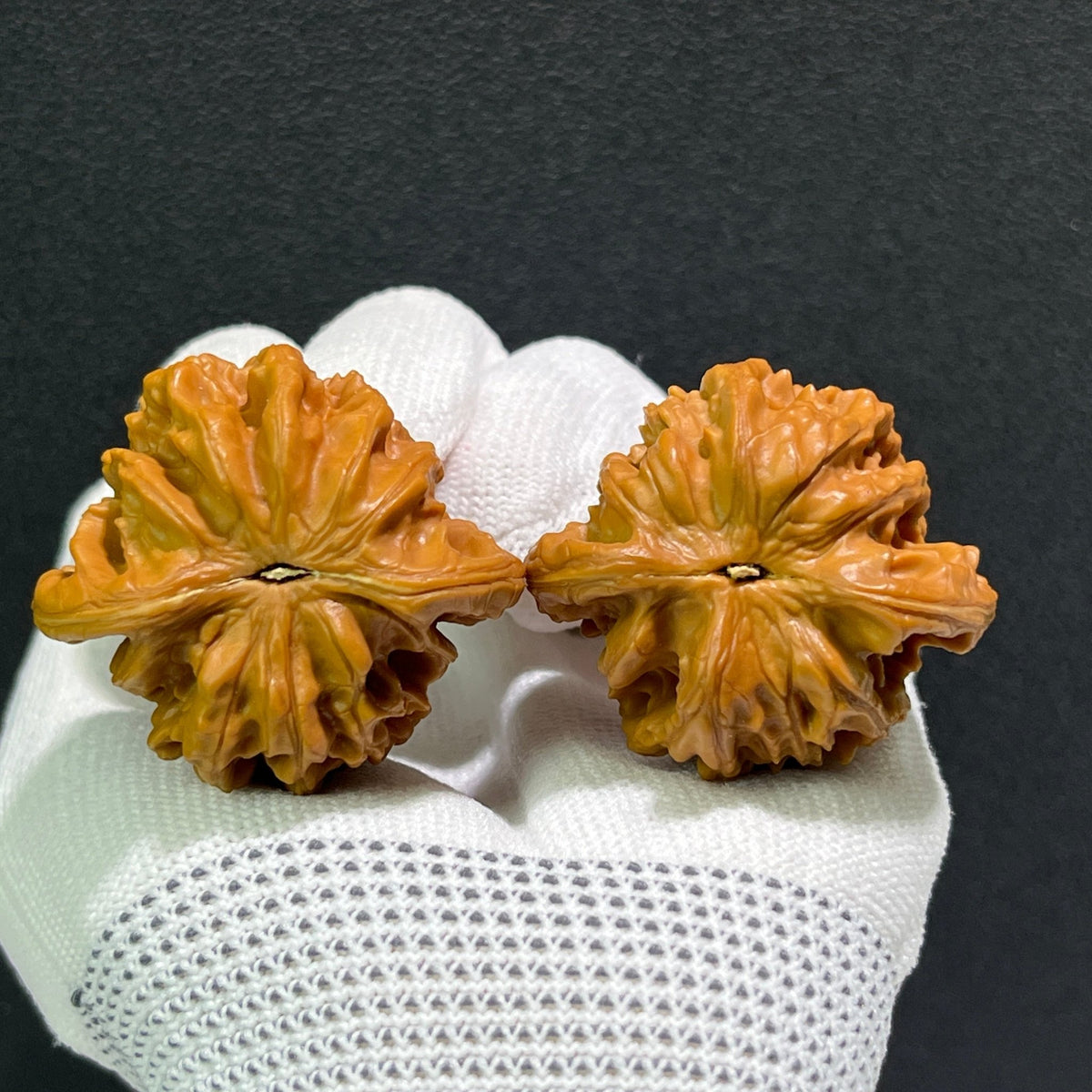 The "Peach Heart" (Tao Xin) Xia Yun Ling Pair | 40.0mm x 36.0mm | XYL-603 - ThePatinaProject