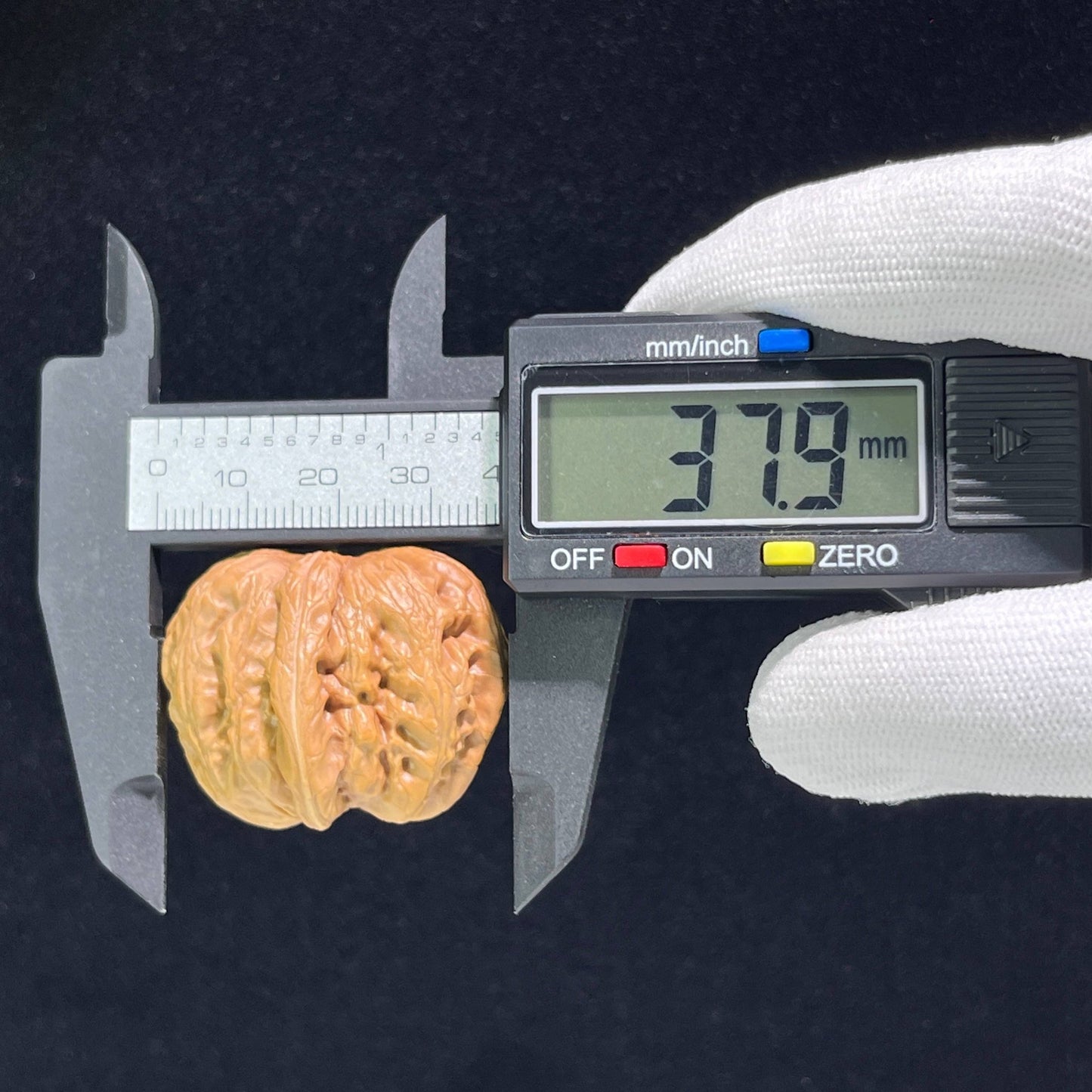 The "Pinggu Ingot" (Ping Gu Yuan Bao) Full-Bellied Wealth Pair | 35.0mm x 37.0mm | PGYB-902 - ThePatinaProject