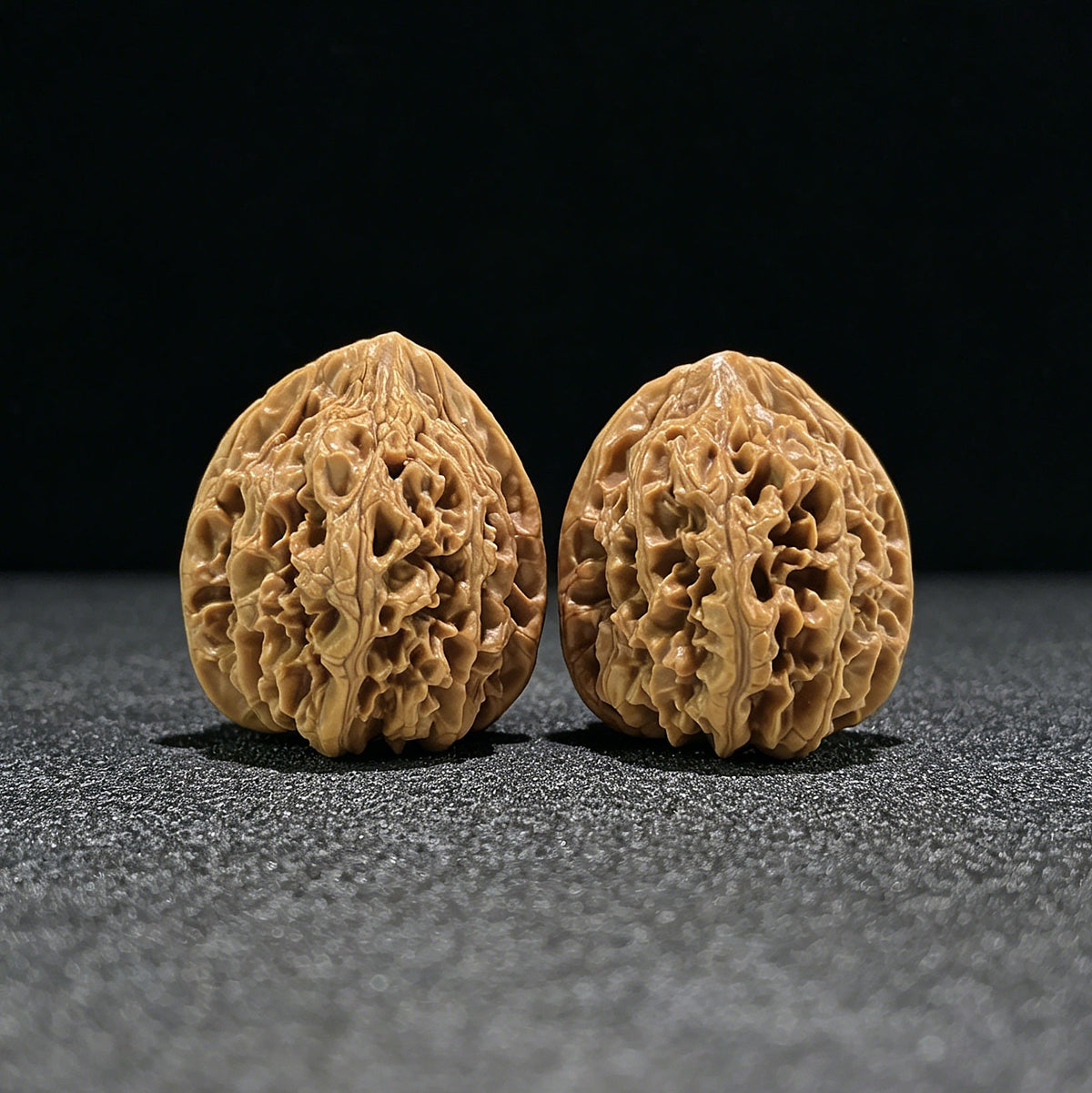 The "Pointed Chicken Heart" (Jian Ji Xin) Flawless Giant Pair | 41.0mm x 41.0mm | JJX-901 - ThePatinaProject