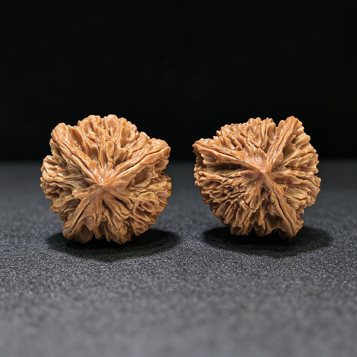 The "Qi Shan Three-Rib" (Qi Shan San Leng) Premium Hand-Twirling Pair | 35.0mm x 35.0mm | 1:1 Perfect Stance | QSSN-401E - ThePatinaProject