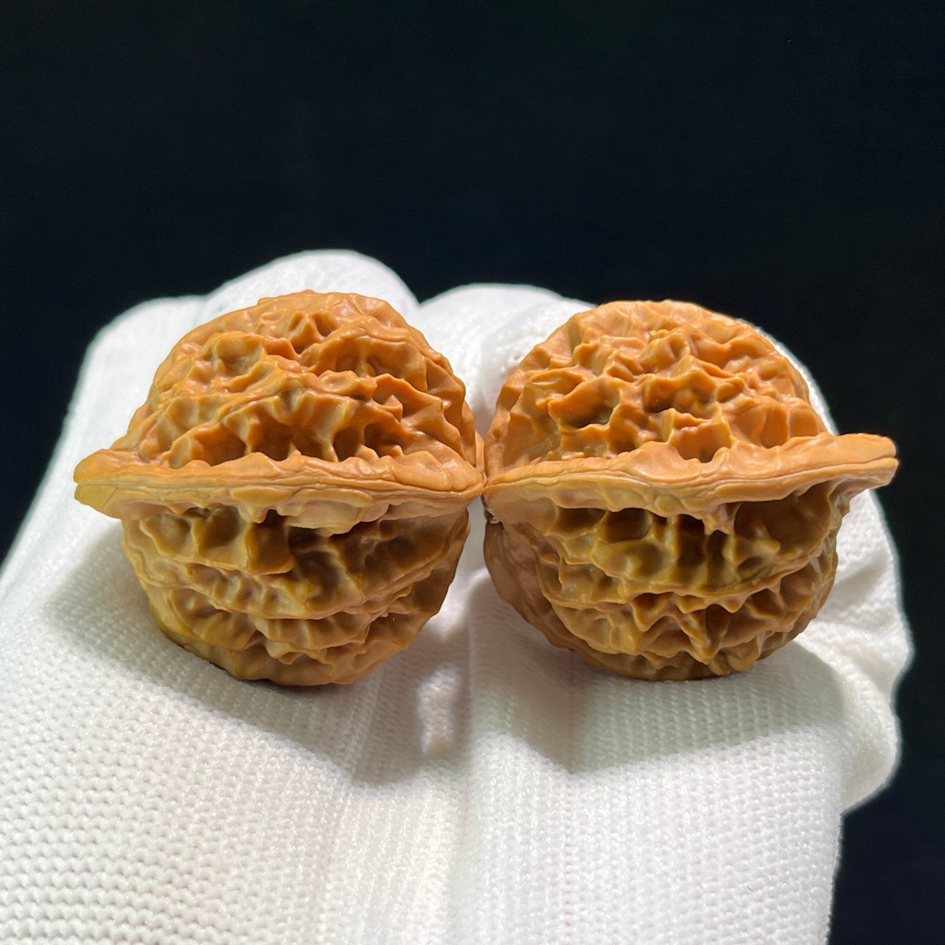 The "Qin Gong Zi" Pair | 38.0mm x 35.0mm | QGZ-601 - ThePatinaProject