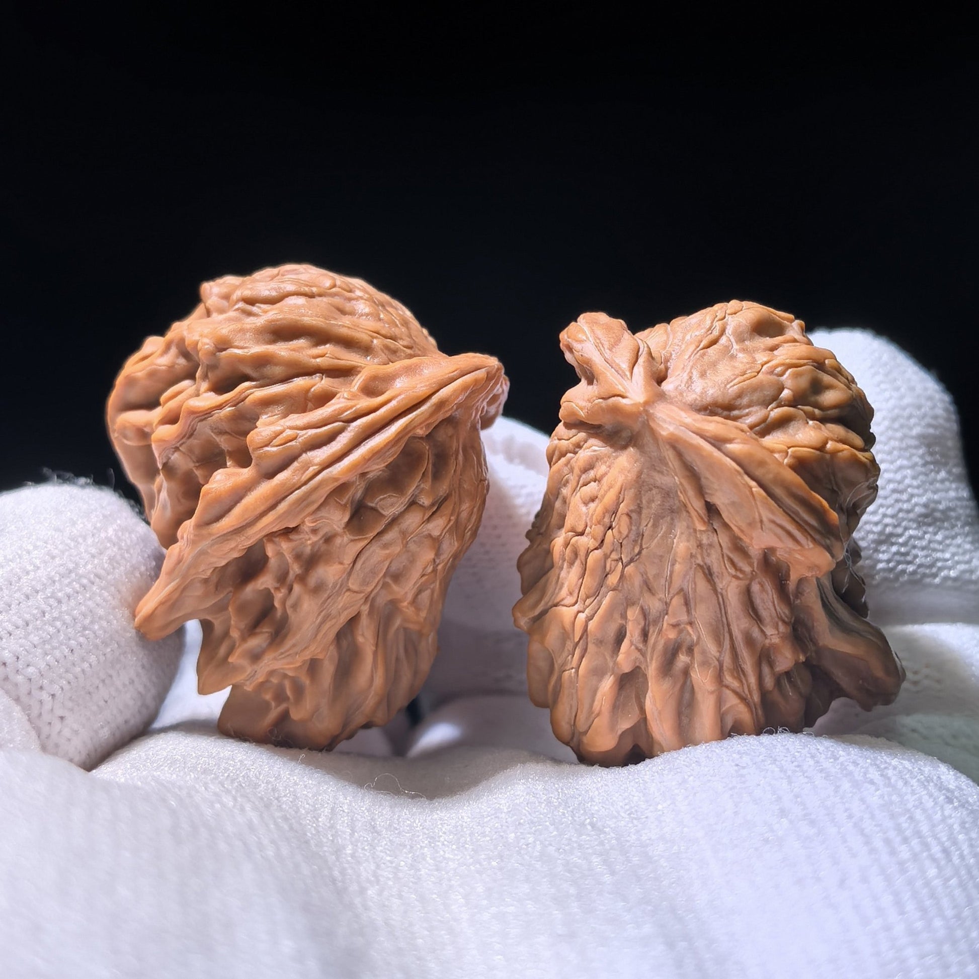 The Rare "Yixing" Little Bird (Xiao Niao) Collector’s Pair | 31.0mm x 29.0mm | YXXL-1202E - ThePatinaProject
