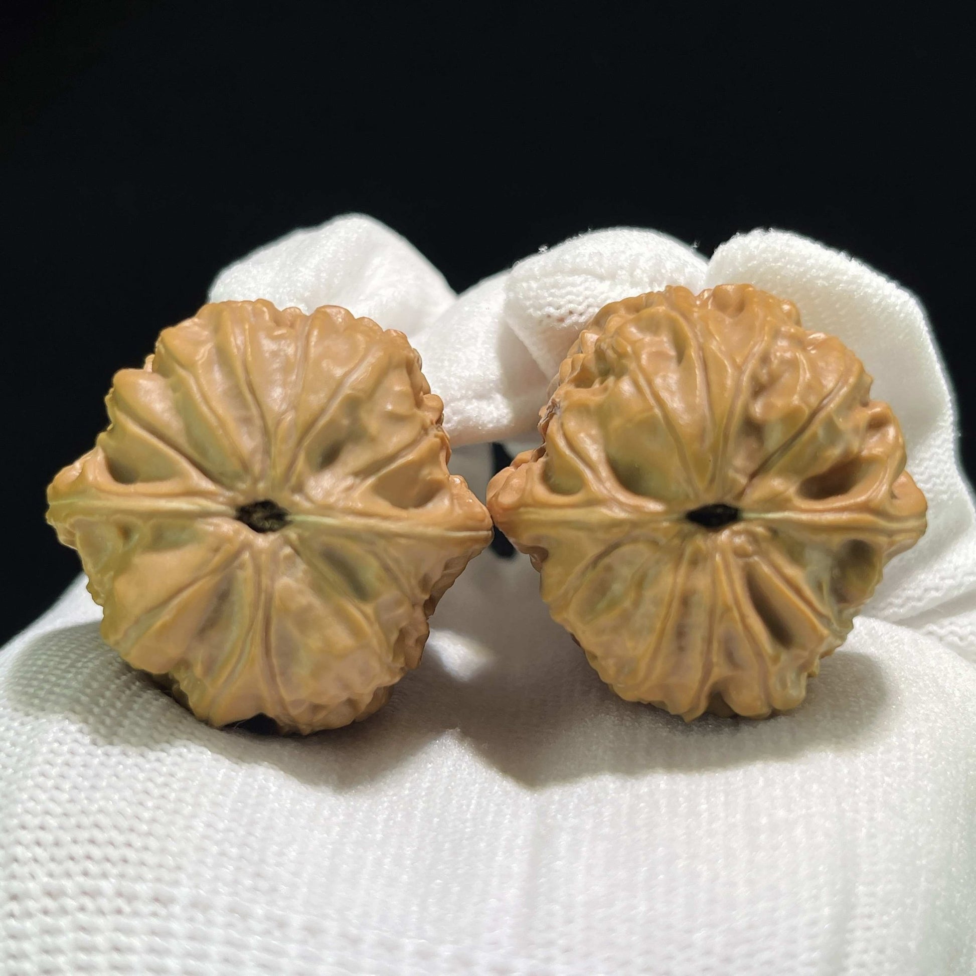 The Raw "Wild Unnamed" (Ye Sheng Wu Ming) Balanced Giant Pair | 41.0mm x 41.0mm | YSWM-907 - ThePatinaProject