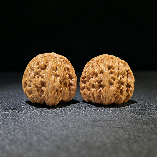 The Regal "White Lion" Baishizi Hand-Twisting Pocket Pair | 34.0mm x 36.0mm | BSZ-1104 - ThePatinaProject