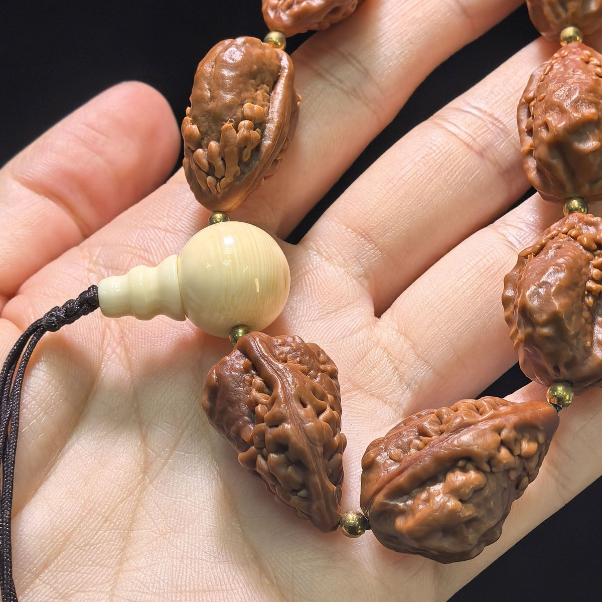 The Royal "Kylin Horn Embroidered Shoe" Qilin Jiao Hand-String (Ivory Nut Edition) | 19mm x 7-Piece | QLJSC-402E - ThePatinaProject