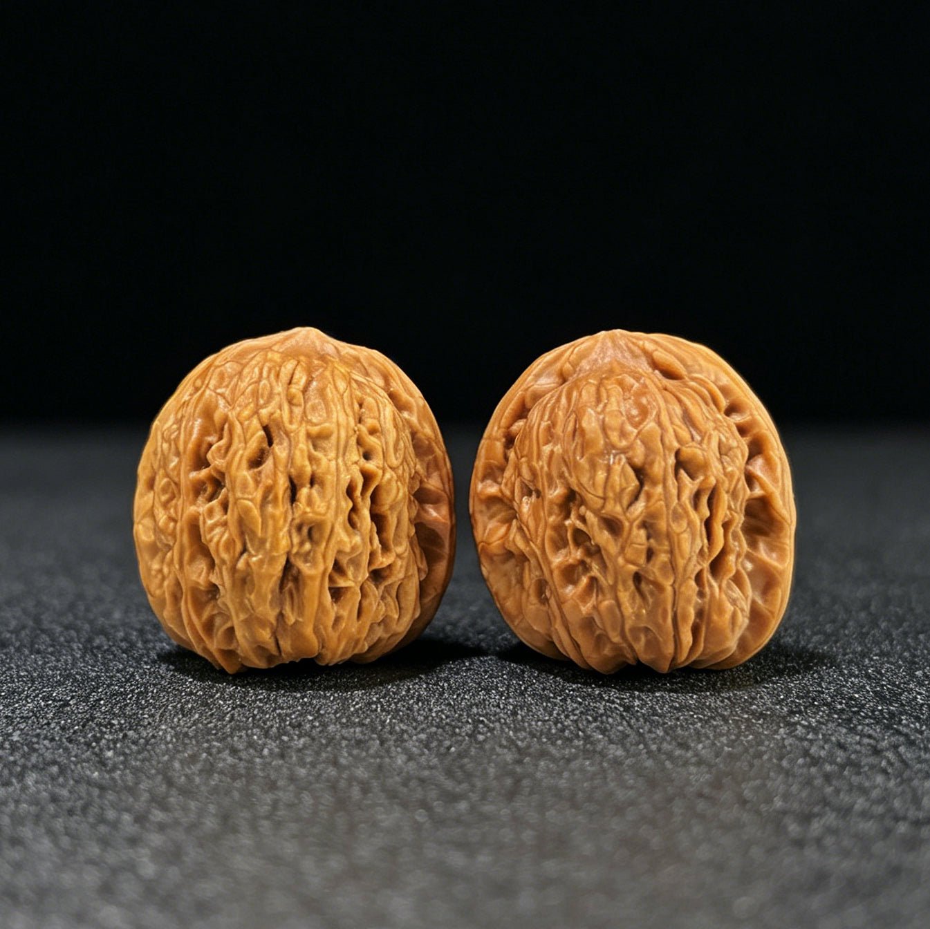 The "Starry-Sky Concave Peach-Heart" (Tao Xin Ao Di Man Tian Xing) Miniature Finger-Twirling Pair | 32.0mm x 31.0mm | TXADMTX-1003 - ThePatinaProject