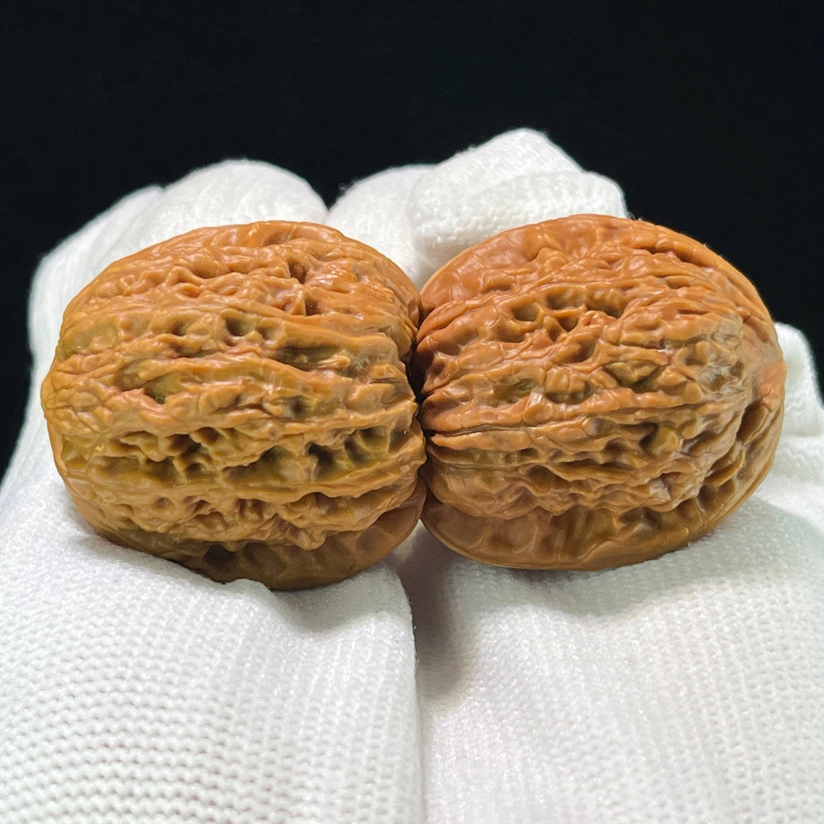 The "Starry-Sky Concave Peach-Heart" (Tao Xin Ao Di Man Tian Xing) Miniature Finger-Twirling Pair | 32.0mm x 31.0mm | TXADMTX-1003 - ThePatinaProject