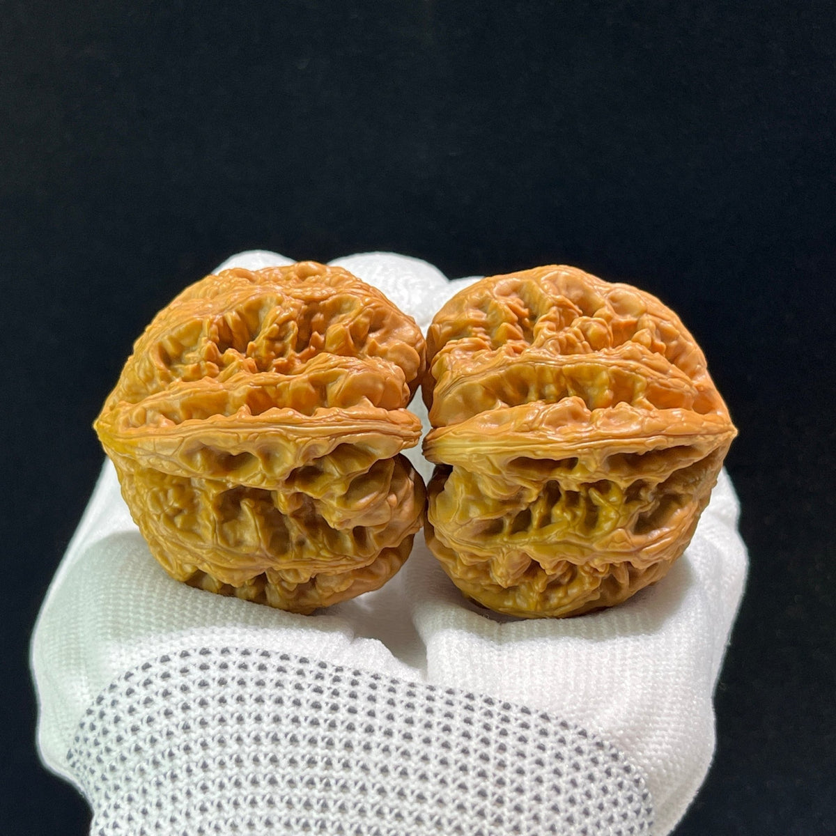 The "Thick Ridge" (Da Cu Jin) Lion's Head Pair | 41.0mm x 44.0mm | CJ-602 - ThePatinaProject