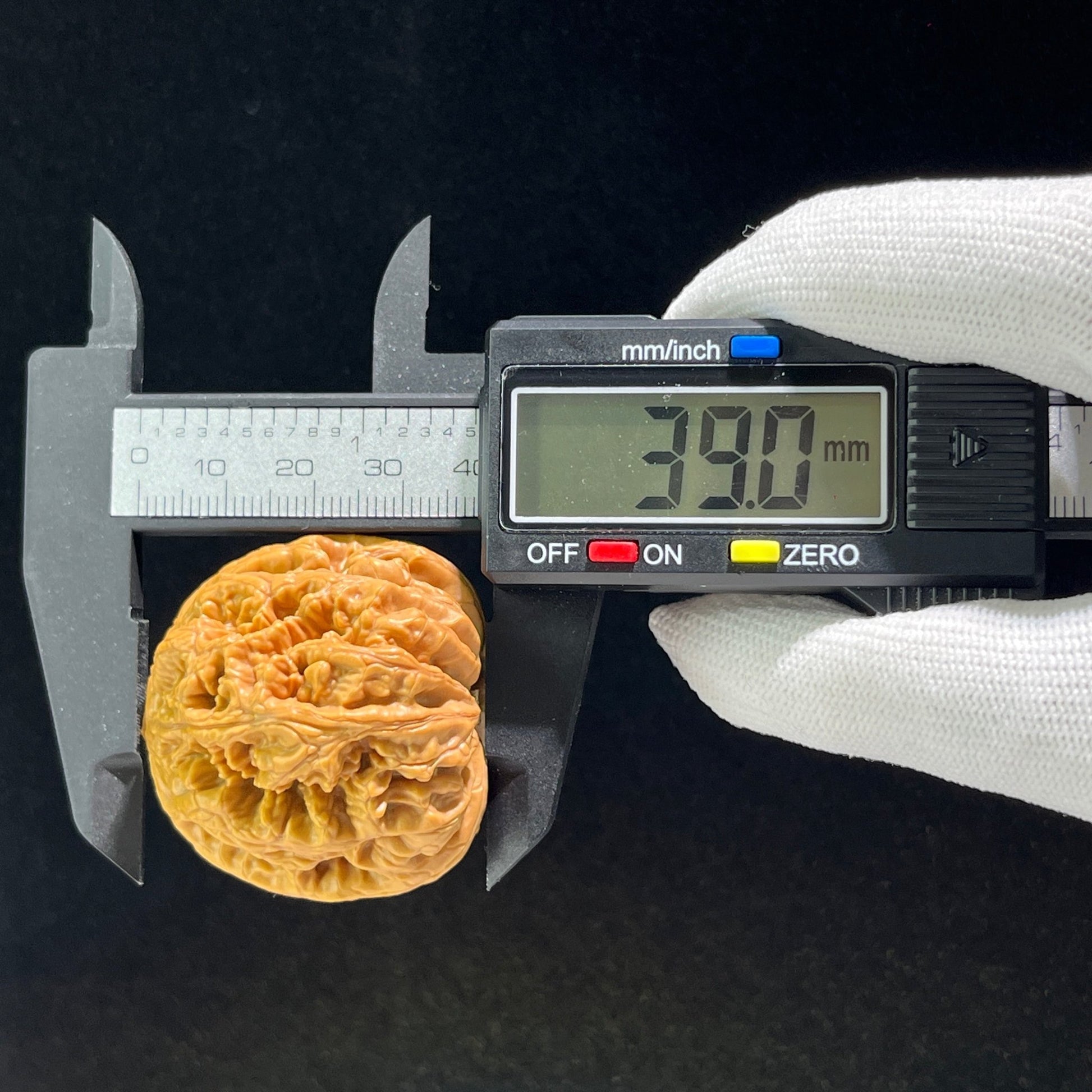The "Thick Ridge" (Da Cu Jin) Lion's Head Pair | 41.0mm x 44.0mm | CJ-602 - ThePatinaProject