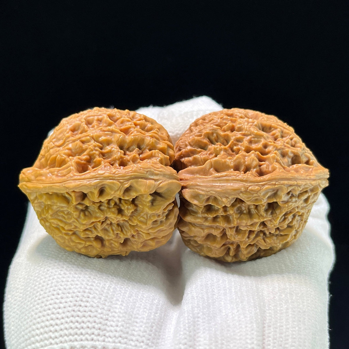 The "Three-Ribbed Mercedes" Nanjiangshi (NJS) Triangular Stance Pair | 40.0mm x 38.0mm | NJS-1007 - ThePatinaProject