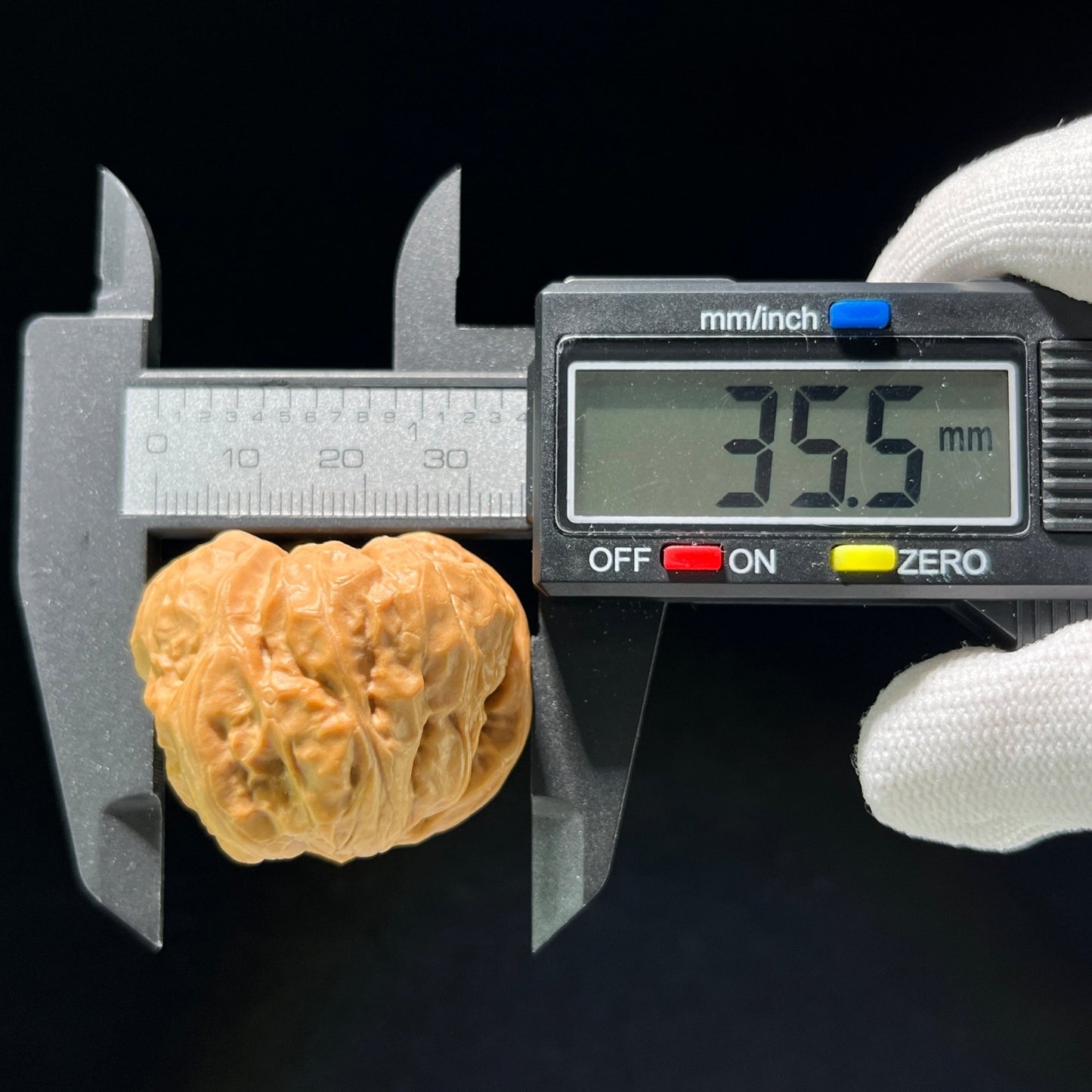 The "Toad Head" (Ha Ma Tou) Pair | 36.0mm x 38.0mm | W-811 - ThePatinaProject