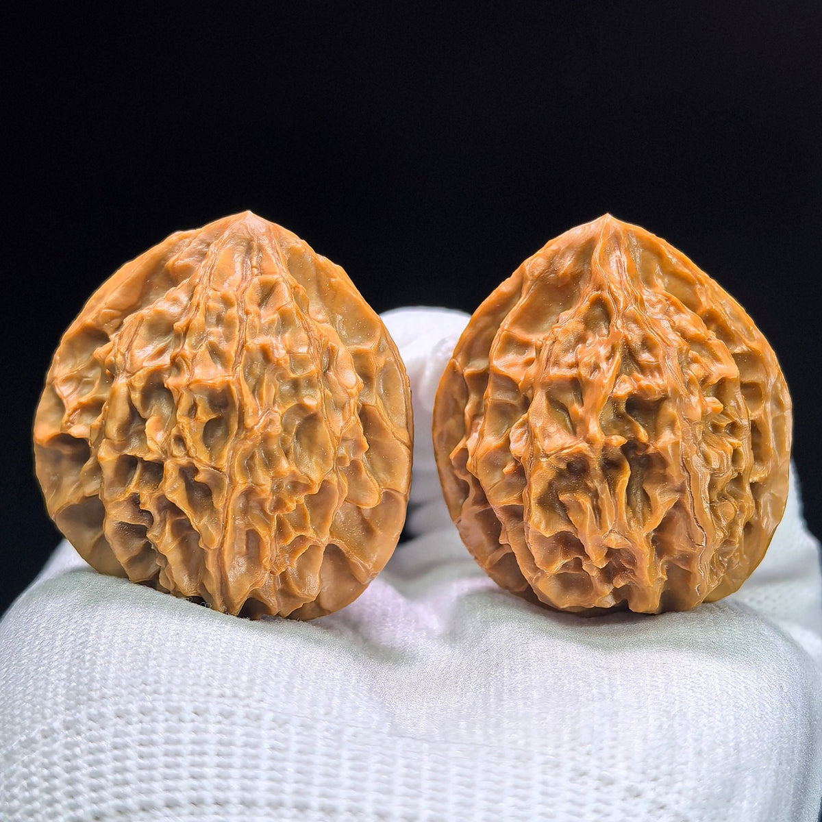 The "Traditional Lantern" (Deng Long) Premium Ribbed Pair | 38.0mm x 36.0mm | DL-1402 - ThePatinaProject