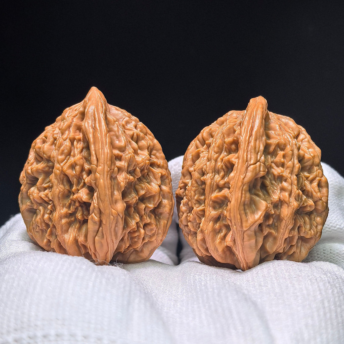 The "Wheat Ear Tiger Head" (Mai Sui Hu Tou) Classic Symmetrical Pair | 41.0mm x 39.0mm | MSHT-1401 - ThePatinaProject