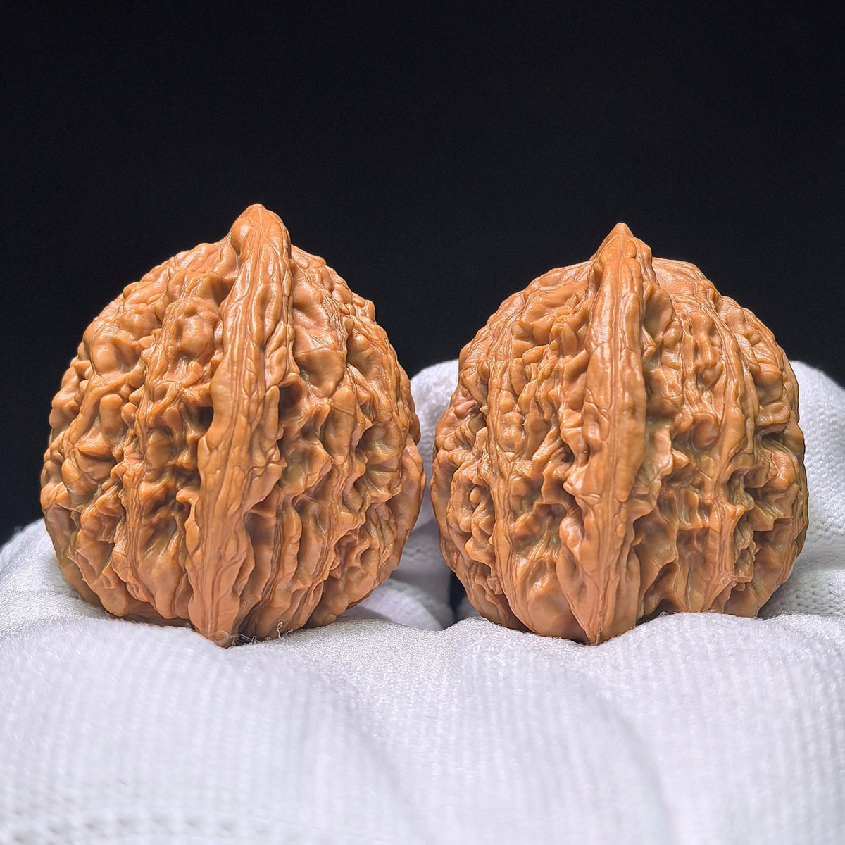 The "Wheat Ear Tiger Head" (Mai Sui Hu Tou) Classic Symmetrical Pair | 41.0mm x 39.0mm | MSHT-1401 - ThePatinaProject