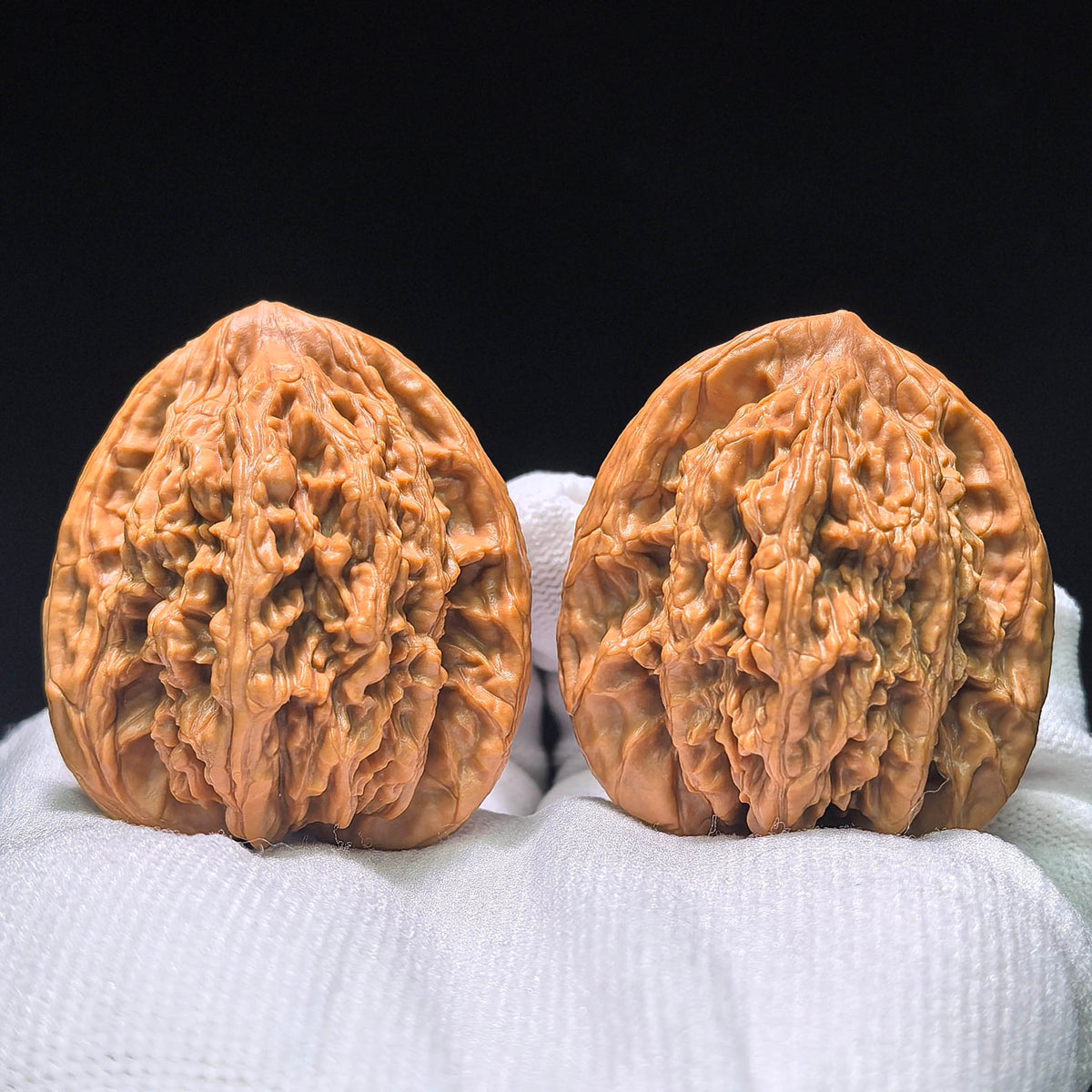 The "Wheat Ear Tiger Head" (Mai Sui Hu Tou) Classic Symmetrical Pair | 41.0mm x 39.0mm | MSHT-1401 - ThePatinaProject