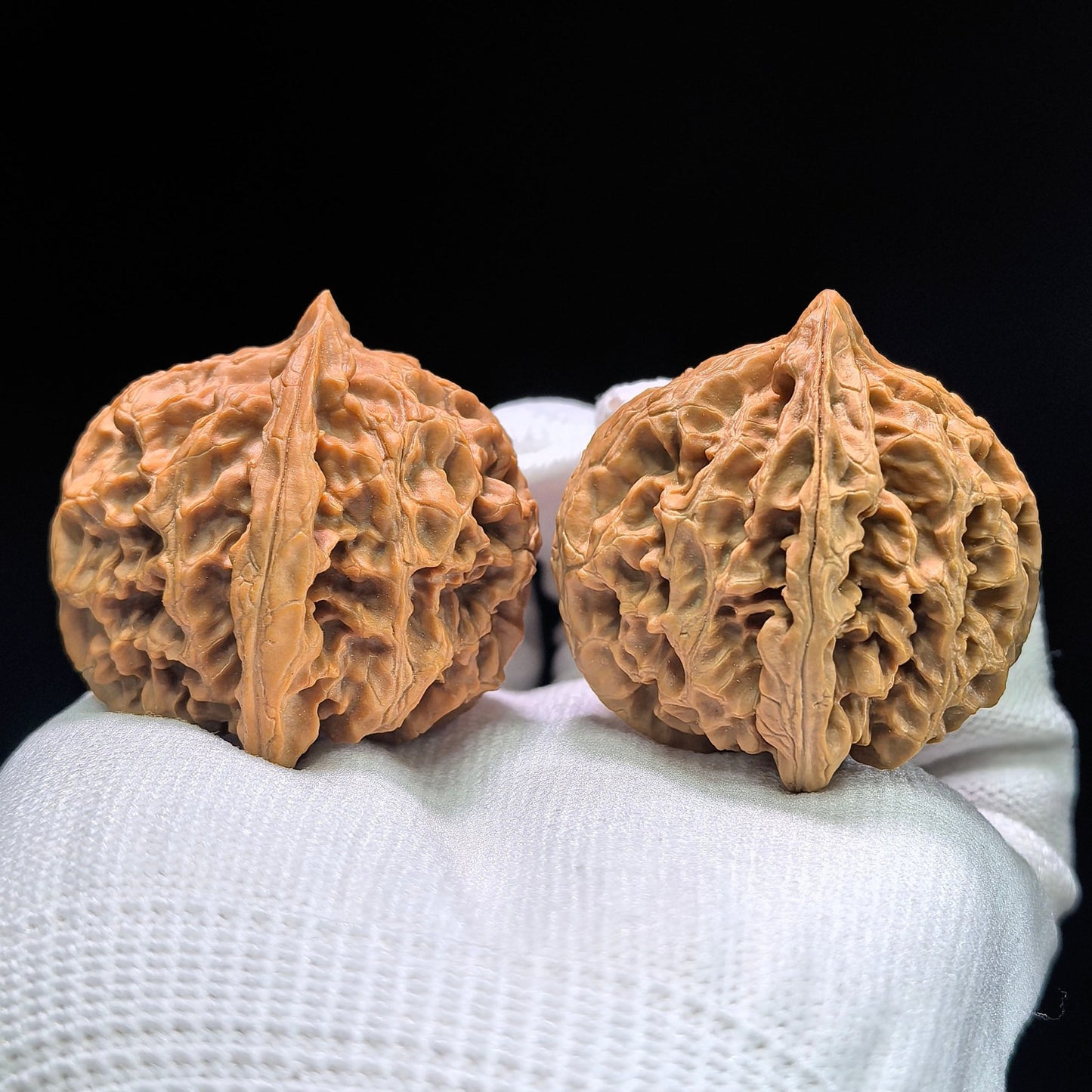 The "Wild Apple Orchard" (Ye Sheng Ping Guo Yuan) Premium Symmetrical Pair | 40.0mm x 41.0mm | Classic Deep-Belly Format | PGY-1405 - ThePatinaProject