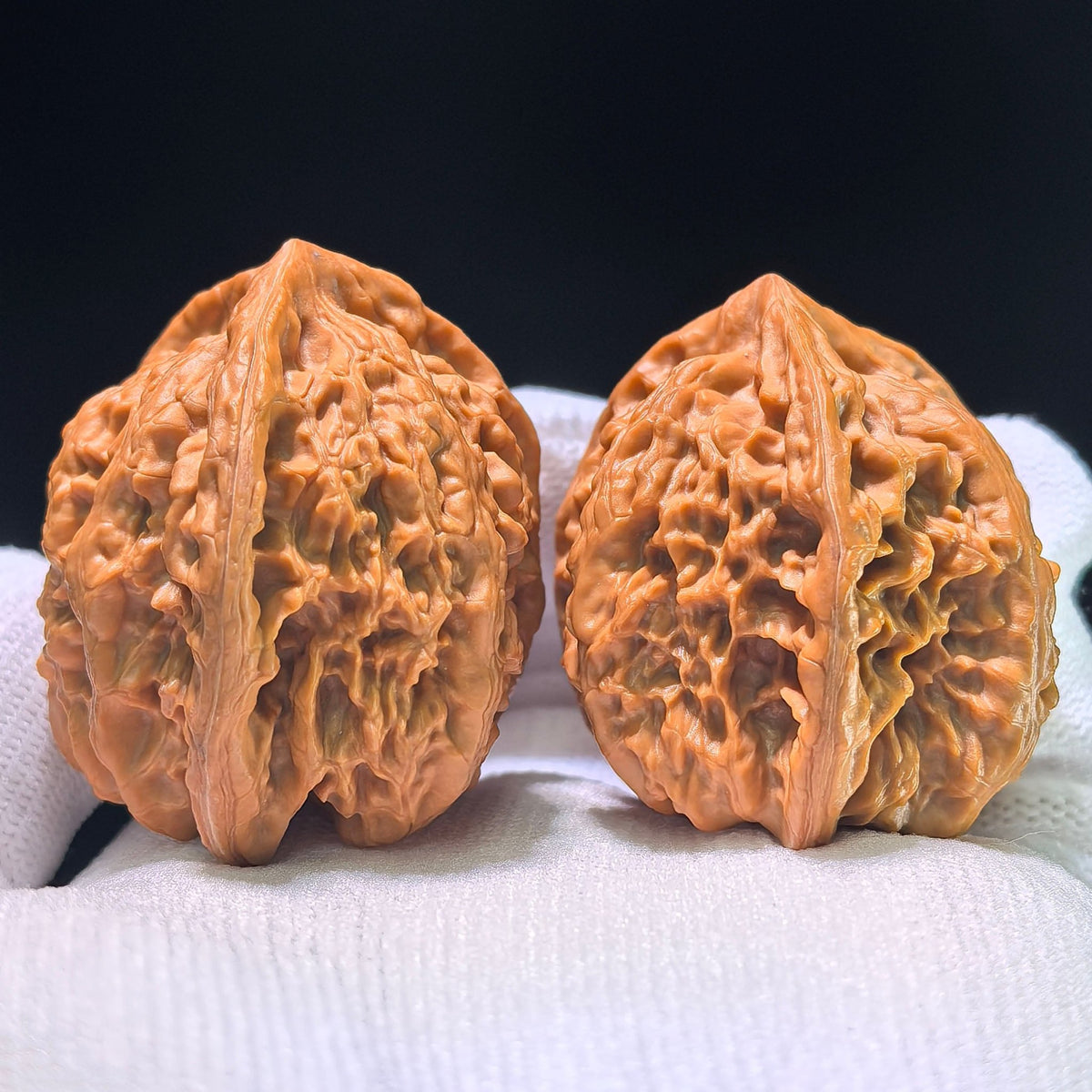 The "Wild Bison Owl" (Ye Niu Mao Tou Ying) Investment-Grade Three-Ribbed Masterpiece | 38.0mm x 38.0mm | YNSN-1301E - ThePatinaProject