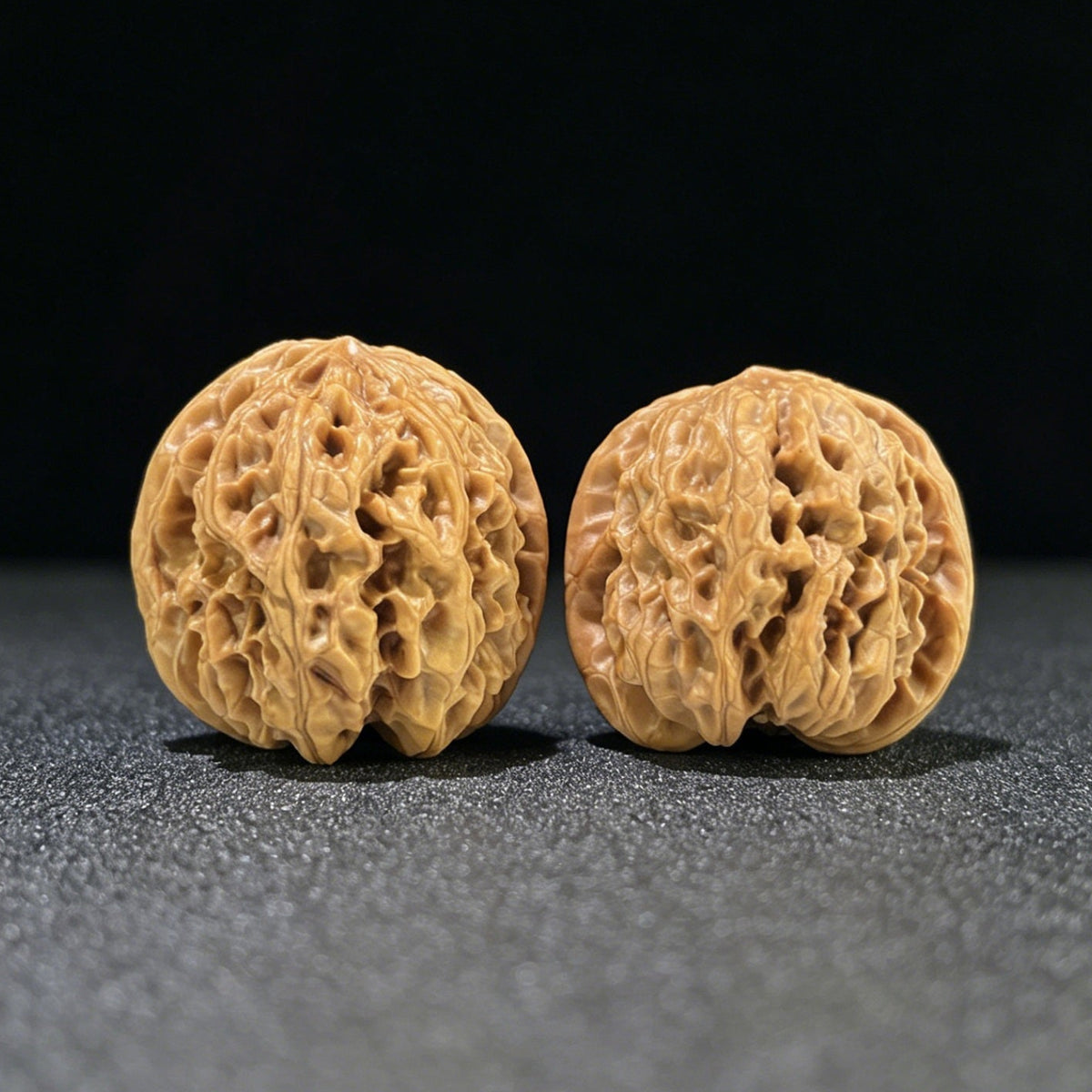 The "Wild Ox" (Ye Niu) Balanced Giant Pair | 41.0mm x 40.0mm | YN-806 - ThePatinaProject