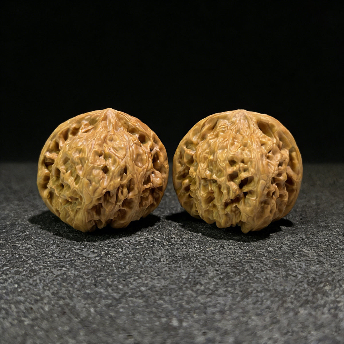 The "Wild Ox" (Ye Niu) Pair | 40.0mm x 38.0mm | YN-401 - ThePatinaProject