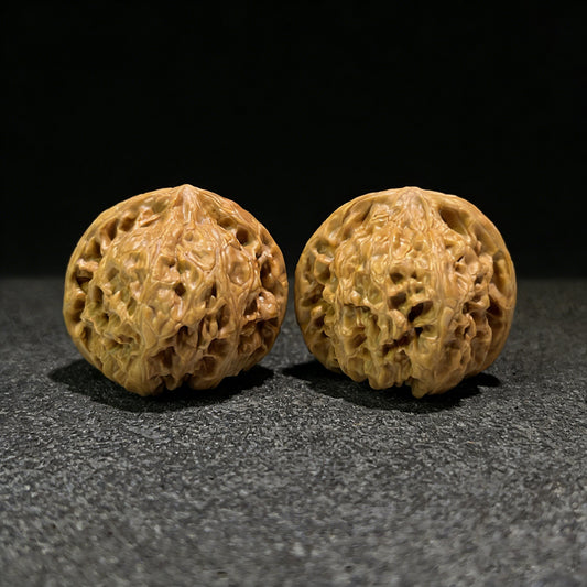 The "Wild Ox" (Ye Niu) Pair | 40.0mm x 38.0mm | YN-401 - ThePatinaProject