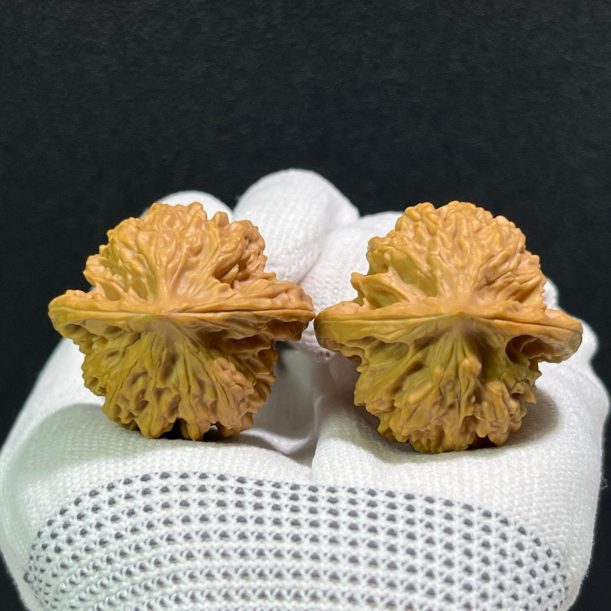The "Xia Yun Ling" Pair | 35.0mm x 33.0mm | XYL-602 - ThePatinaProject