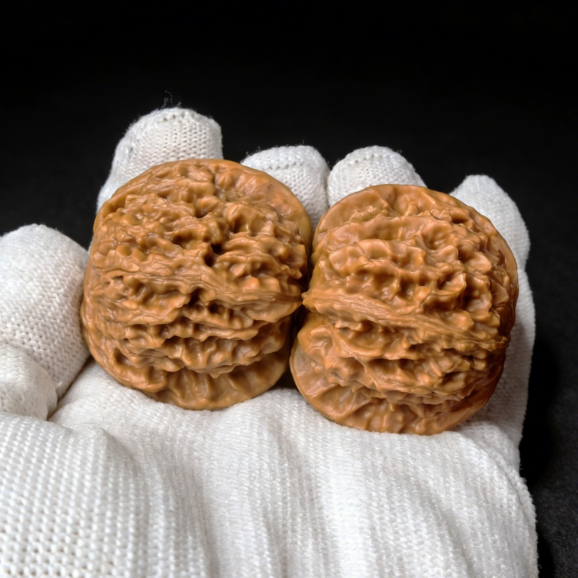 Pair of Wild Plain Hidden Tip Walnut Hand Exercisers by ThePatinaProject, lion head design, 40mm x 39mm, YSMJ-001.