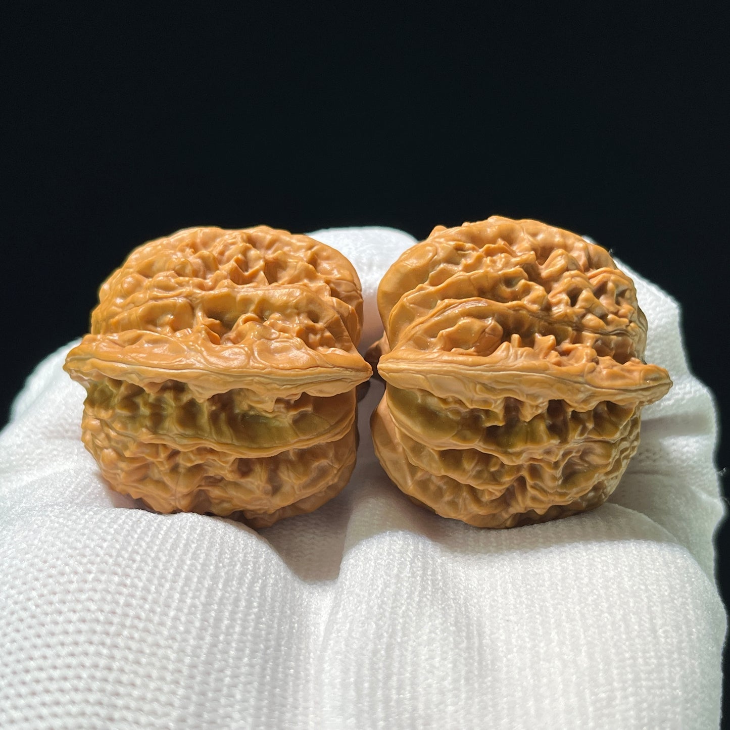 The Xia Yun Ling "Peach Heart" (Tao Xin) Pair | 36.0mm x 37.0mm | XYL-806 - ThePatinaProject