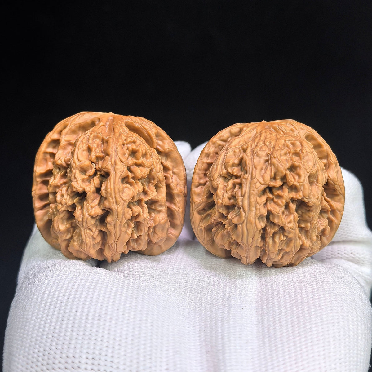 "Thick Vein" Classic Selection CJ-801 Heirloom Wenwan Walnuts Pair | 41.0mm x 41.0mm | CJ-801 - ThePatinaProject