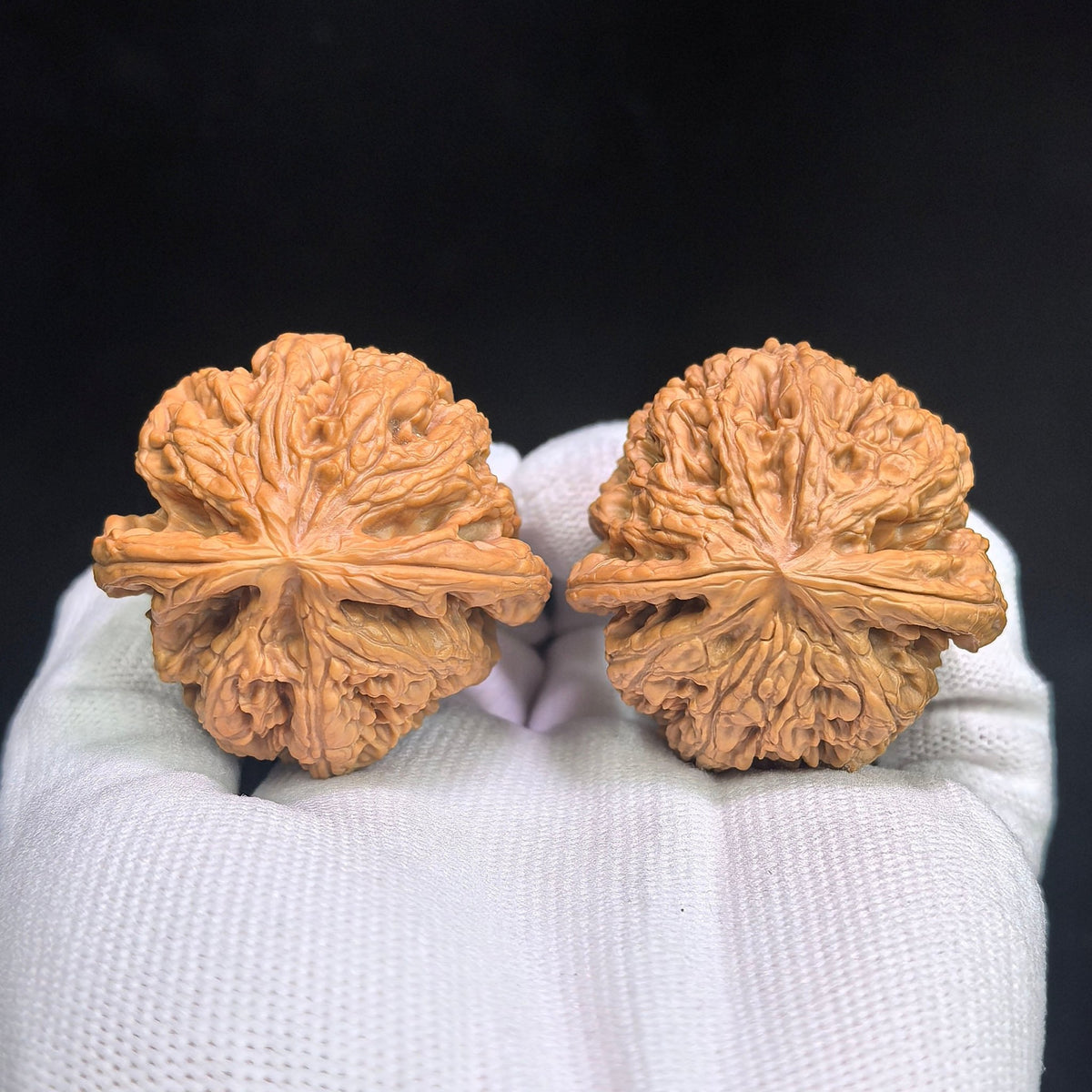 "Thick Vein" Classic Selection CJ-801 Heirloom Wenwan Walnuts Pair | 41.0mm x 41.0mm | CJ-801 - ThePatinaProject