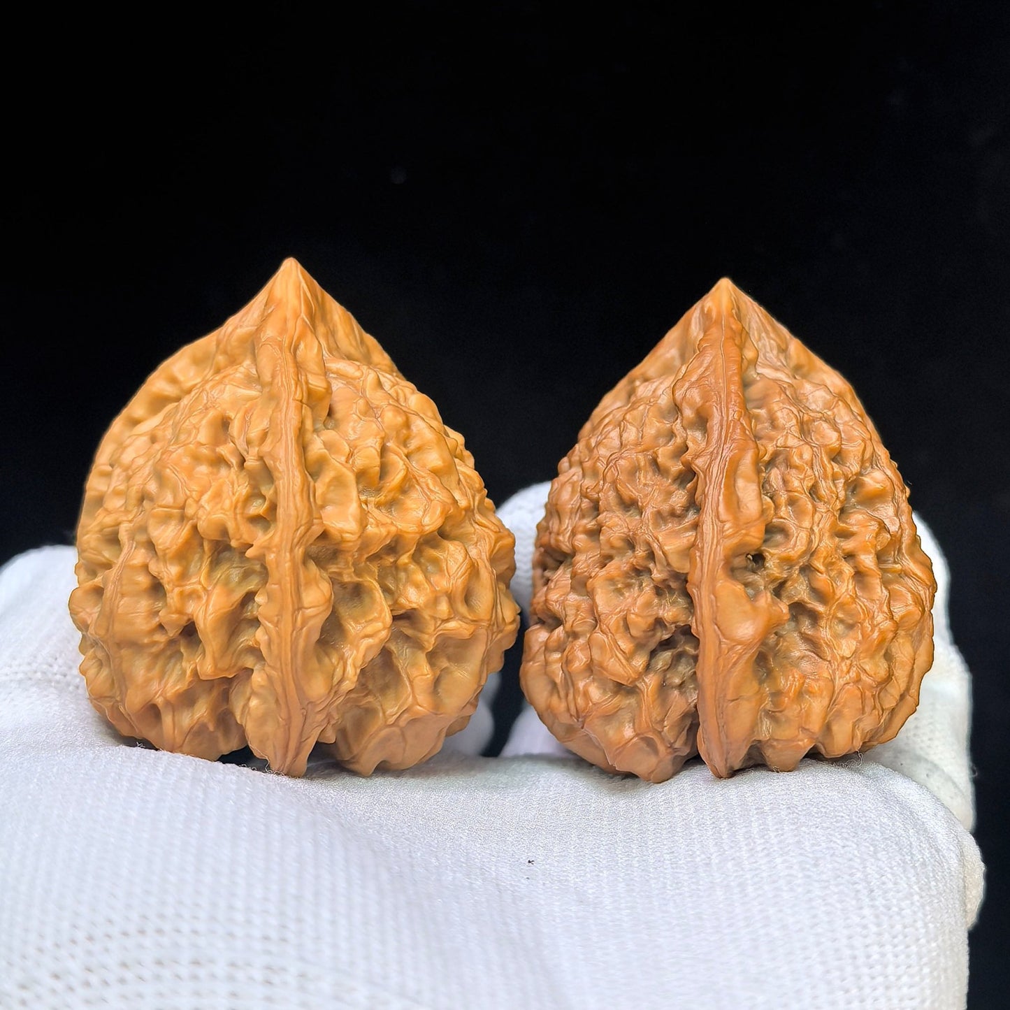 Three-Ribbed Giant Official's Hat (Da Guanmao Sanling) Scholar Walnuts Pair | Perfect 38.0mm x 38.0mm Isometric Profile | Collector Grade Masterpiece | Stock ID: DGMSN-02E - ThePatinaProject