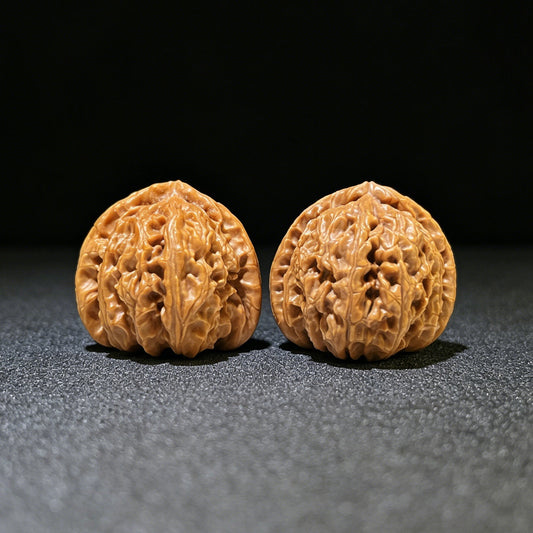 "Three-Ribbed White Lion Head Pocket Size" San Leng Bai Shishi Wenwan Walnuts Pair | 34.0mm x 33.0mm | SJBSZ-1103 - ThePatinaProject