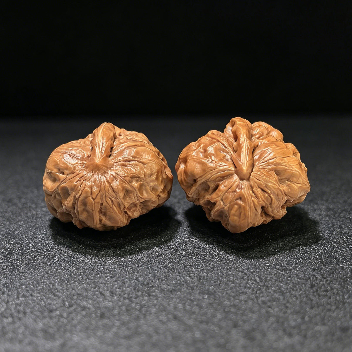 "Toad Head Eagle Beak Smooth Sailing" Hamatyzyf-CG200E Wenwan Walnuts Pair | 38.0mm x 39.0mm | HMTYZYF-CG200E - ThePatinaProject