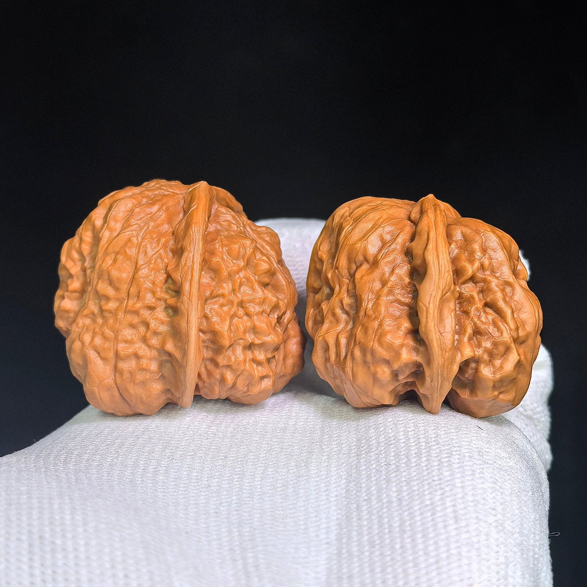 Toad Head “Flying Snake” Wenwan Walnut Pair — 34.0mm x 39.0mm | HMTZF-CG245E - ThePatinaProject