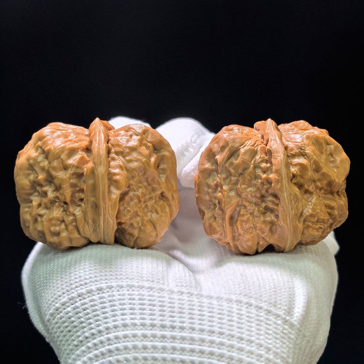 "Toad Head" Hamatou Classic Heritage Low-Profile Wenwan Walnuts Pair | 38.0mm x 41.0mm | W-1106 - ThePatinaProject