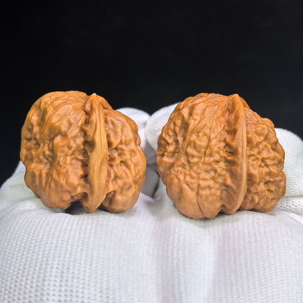 Toad Head “Seated Buddha with Turtle-Shell Back” Scholar Walnut Pair — 34.0mm x 39.0mm | HMTZF-CG245E - ThePatinaProject