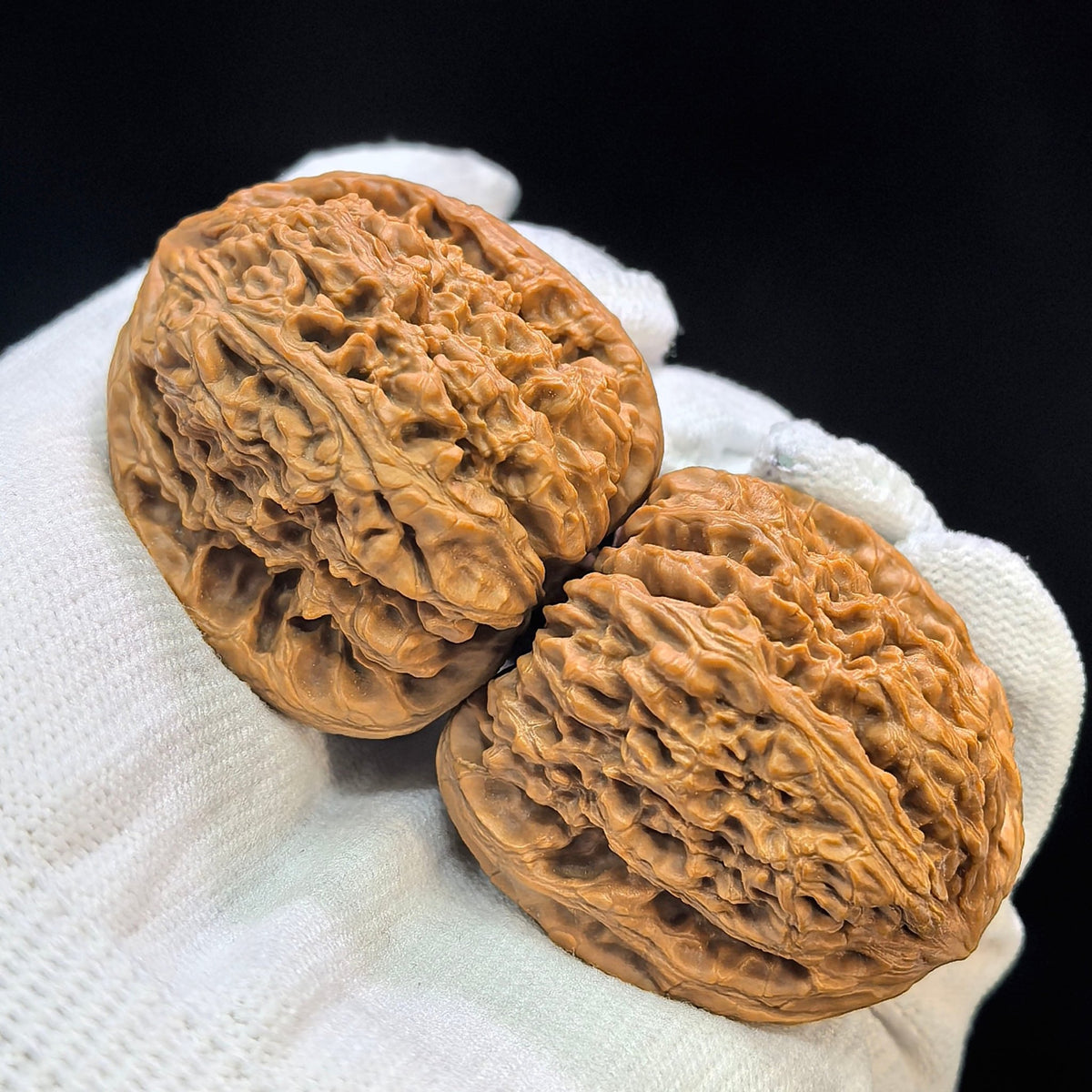 "Tri-Rib Nanjiangshi" Three-Sided Nanjiangshi Wenwan Walnuts (Pair) | 41.0mm x 40.0mm | Stock ID: NJS-1505C - ThePatinaProject