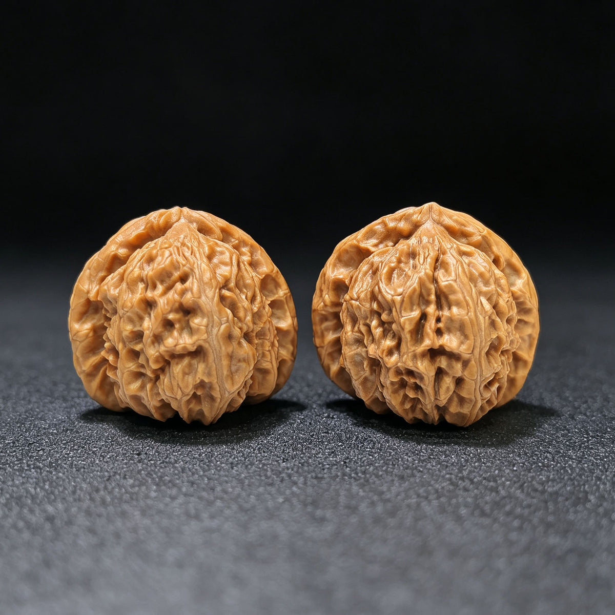 "Triangular Peach Heart White Lionhead" Sanjiao Taoxin Baishizi BSZ-1609 Low-Profile Wenwan Walnuts Pair | 35.0mm x 34.0mm | BSZ-1609 - ThePatinaProject