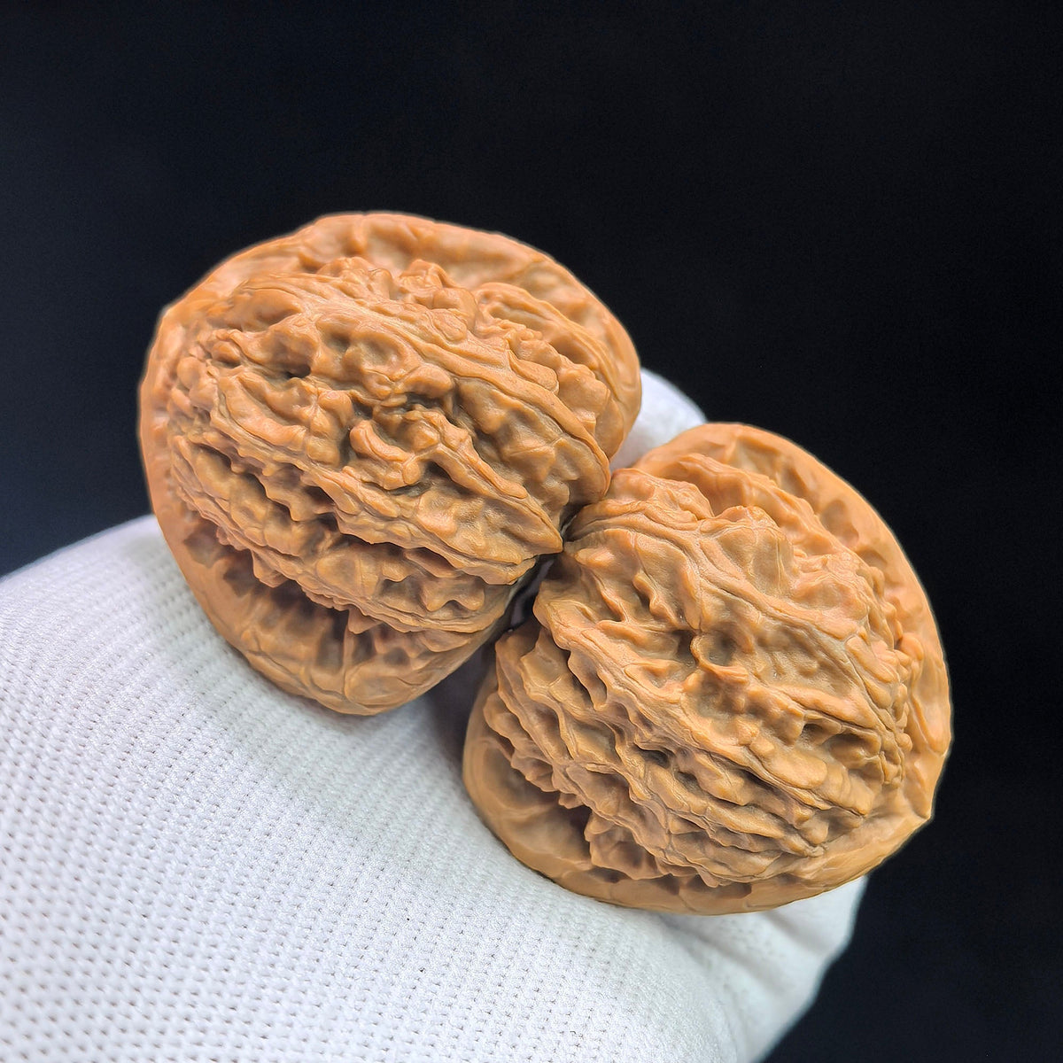 “Triangular White Lion” White Lionhead Wenwan Walnut Pair | 41.0mm × 39.0mm | BSJ-1306C - ThePatinaProject