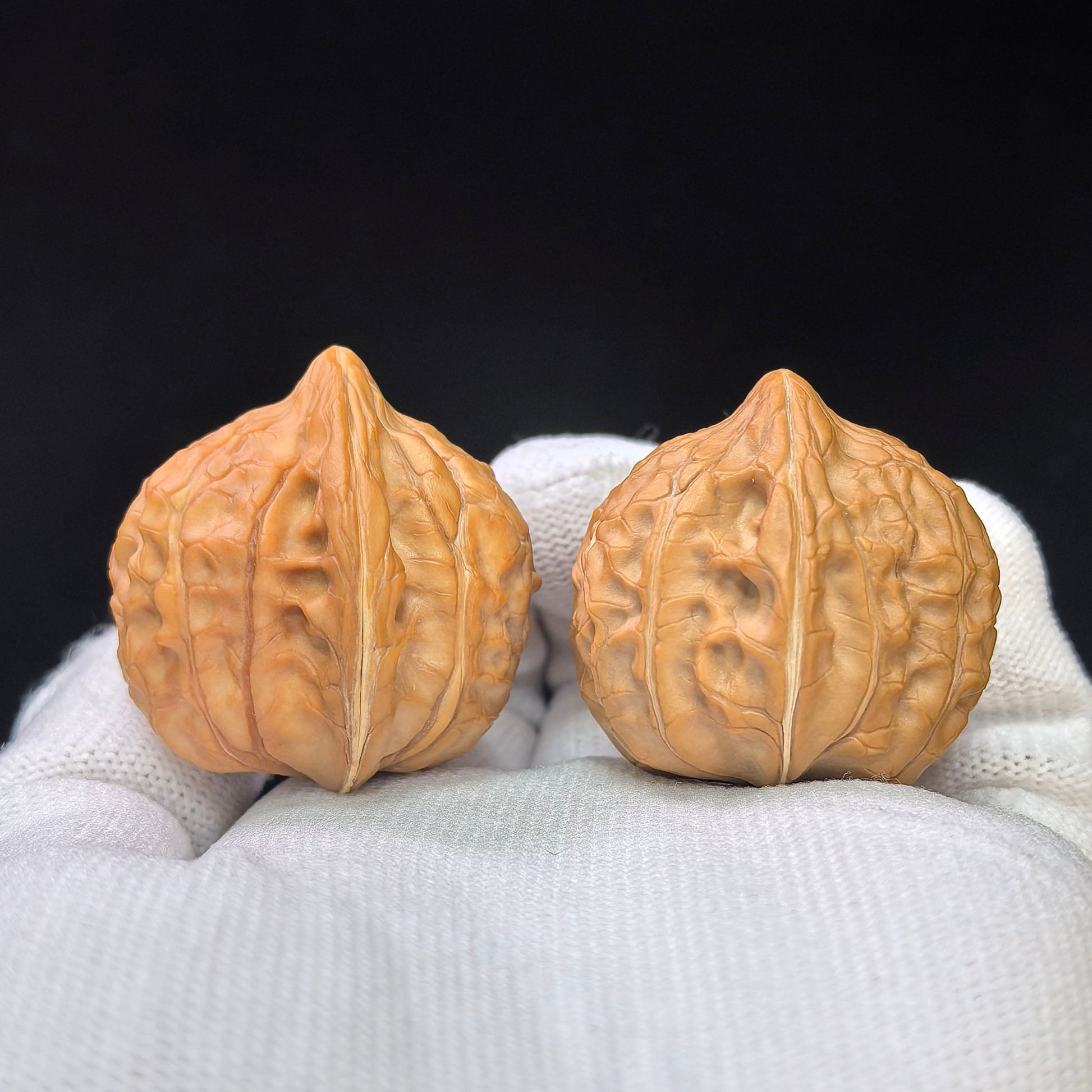 Turtle-Shell “Same-Fruit Twin Halves” Scholar Walnut Pair — 30.0mm x 33.0mm | GJW-SY1F9 - ThePatinaProject