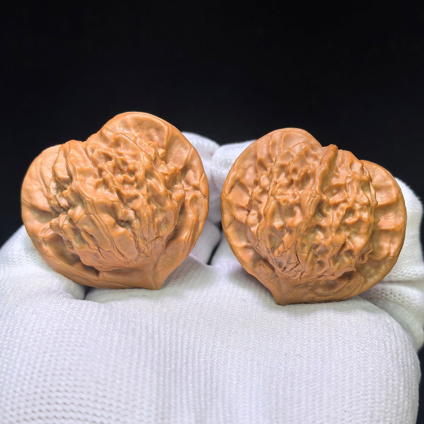 "Tutu" Tutu Low-Profile Wenwan Walnuts Pair | 41.0mm x 39.0mm | TT-1552C - ThePatinaProject