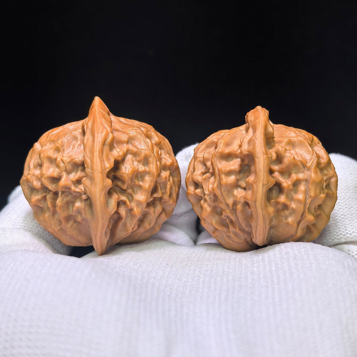 "Tutu" Tutu Low-Profile Wenwan Walnuts Pair | 41.0mm x 39.0mm | TT-1552C - ThePatinaProject