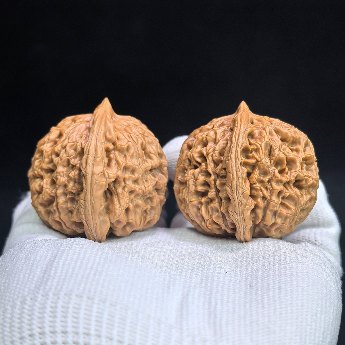 Water Dragon Pattern “Longevity Peach” Spherical Wenwan Walnut Pair — 40.0mm x 40.0mm | Boutique Grade | SLWSTDX-17B0C - ThePatinaProject