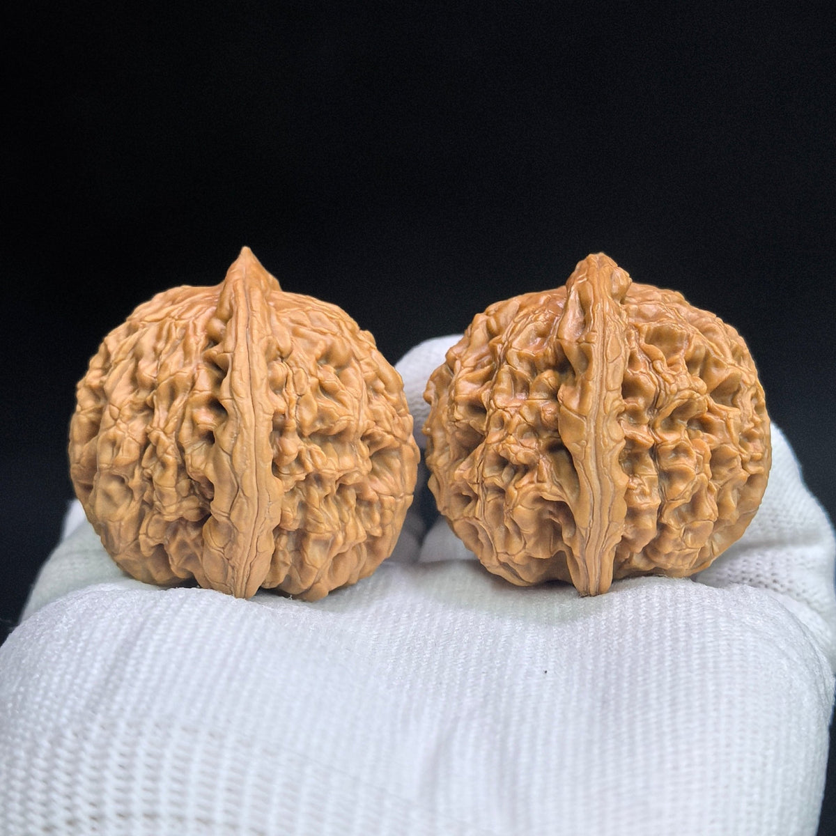 Water Dragon Pattern “Longevity Peach” Spherical Wenwan Walnut Pair — 40.0mm x 40.0mm | Boutique Grade | SLWSTDX-17B0C - ThePatinaProject