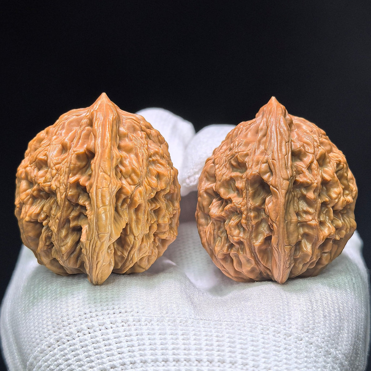 "Wheat Ear Tiger Head" (Mai Sui Hu Tou) MSHT-1405 Collector Wenwan Walnuts Pair | 40.0mm x 36.0mm | Stock ID: MSHT-1405 - ThePatinaProject
