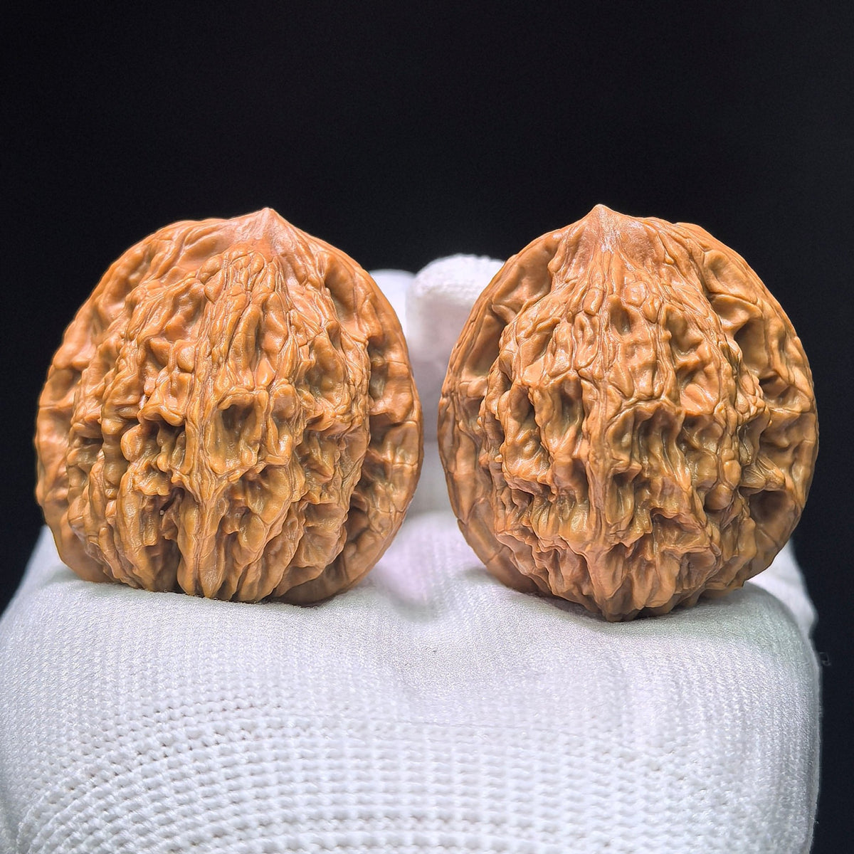 "Wheat Ear Tiger Head" (Mai Sui Hu Tou) MSHT-1405 Collector Wenwan Walnuts Pair | 40.0mm x 36.0mm | Stock ID: MSHT-1405 - ThePatinaProject