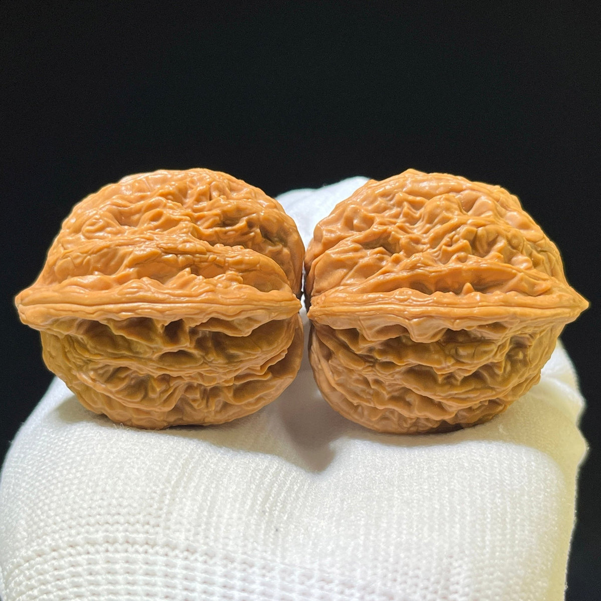 "Wheat Ear Tigerhead" Maisui Hutou Classic Heritage Wenwan Walnuts Pair | 37.0mm x 37.0mm | MSHT-1111 - ThePatinaProject