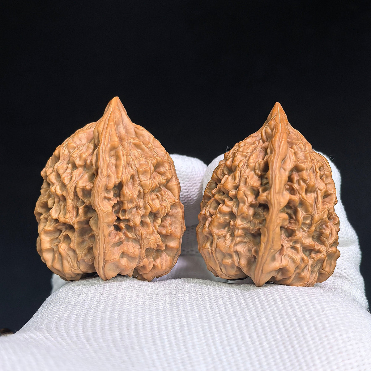 “Xiaocunzhang” Mini Official Hat Wenwan Walnut Pair | 32.0mm × 30.0mm | GM-SY1G1 - ThePatinaProject