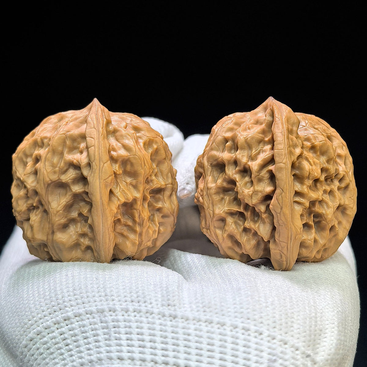 "Ye Lang" (Wild Wolf) YL-1601 Collector Lineage Wenwan Walnuts Pair | 35.0mm x 36.0mm | Stock ID: YL-1601 - ThePatinaProject
