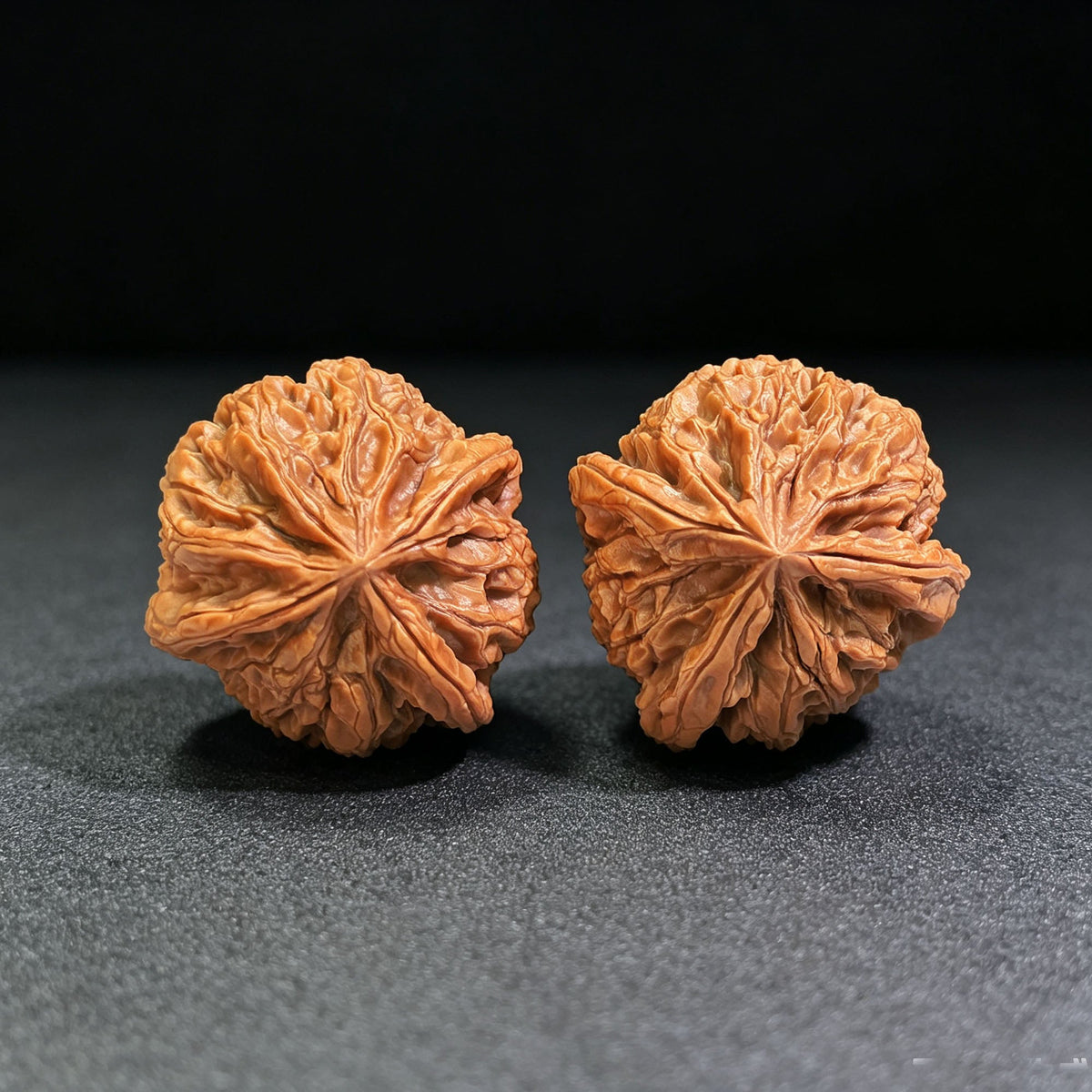 "Yu Xi San Leng" TYXSN-CG1A2E Collector Lineage 3-Ribbed Wenwan Walnuts Pair | 42.0mm x 42.0mm | Stock ID: TYXSN-CG1A2E - ThePatinaProject